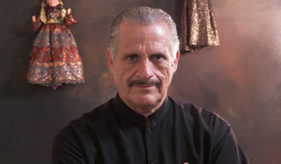 Exposición celebra 65 años de trayectoria del marionetista Guillermo Azanza en San Luis Potosí