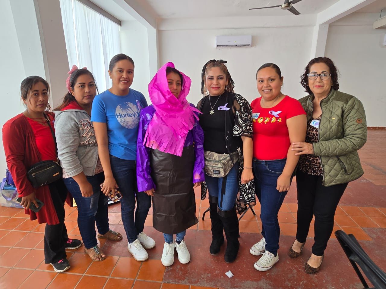 Mujeres náhuatl y xi'iy de San Luis Potosí fortalecen su participación política con apoyo del Indepi