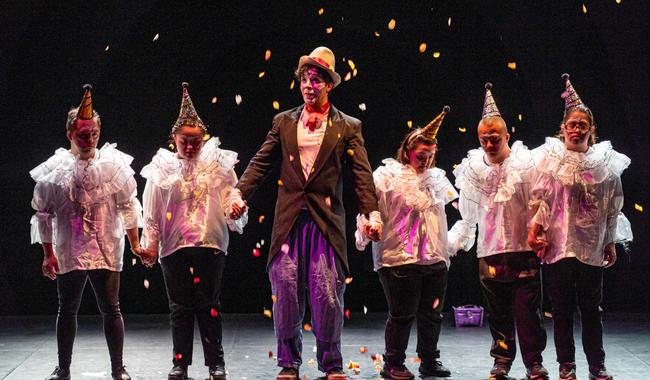 Síndrome de clown conquista el Cenart con humor e inclusión