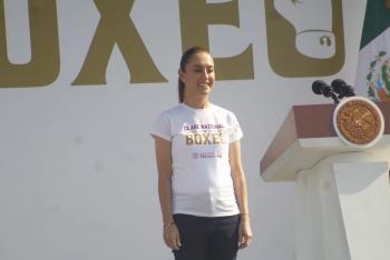 Zócalo capitalino se llena de boxeo y esperanza en la Clase Nacional por la Paz