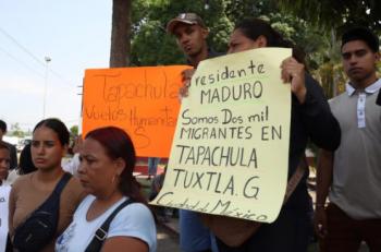 Migrantes venezolanos protestan en Tapachula para exigir vuelos de repatriación