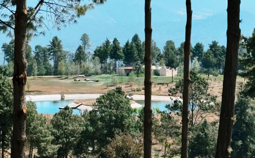 FGR asegura predio en Valle de Bravo por desvío ilegal de agua hacia lagos artificiales
