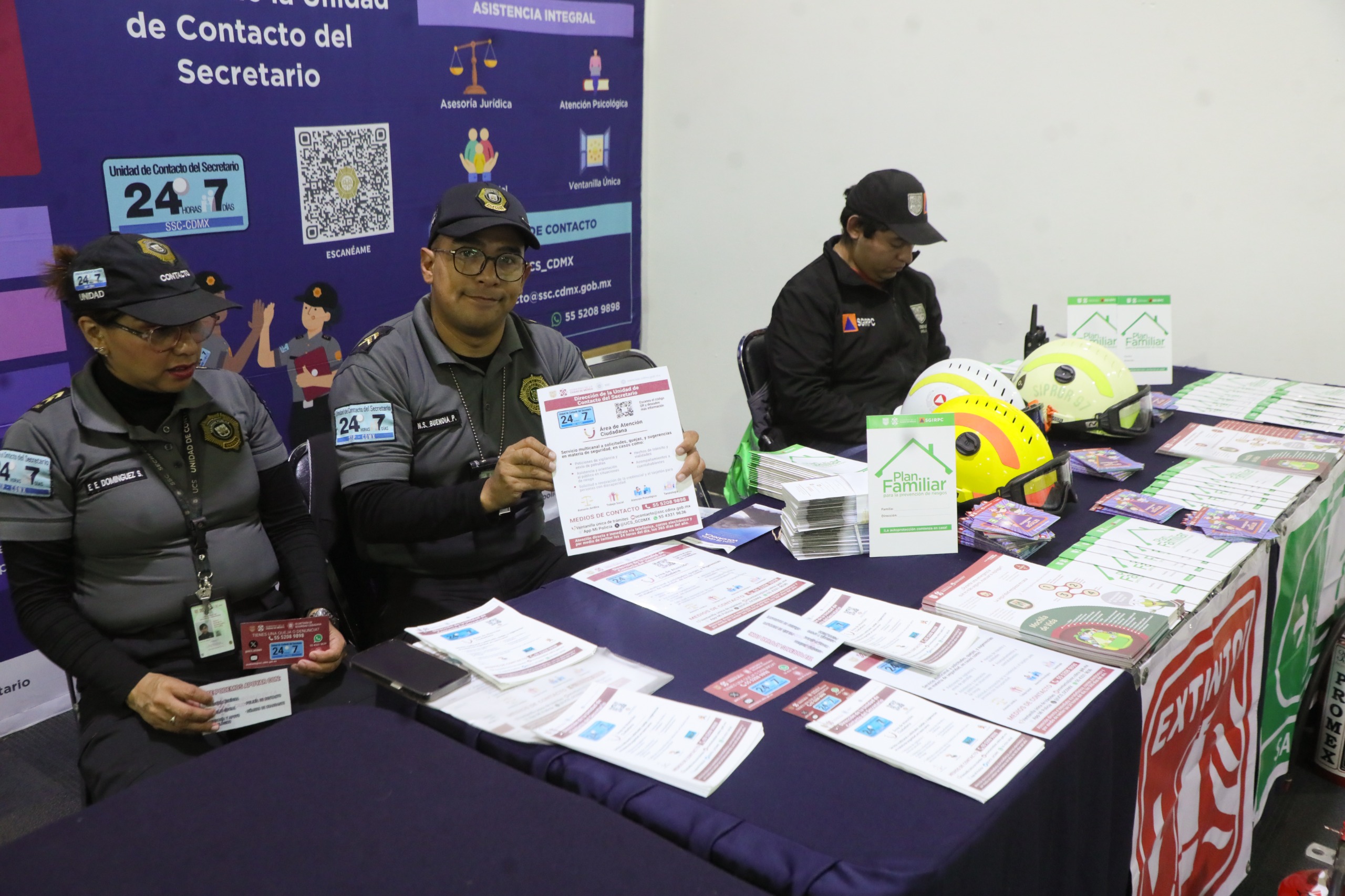 Clara Brugada inaugura feria de seguridad vehicular y anuncia módulos de compra segura en CDMX