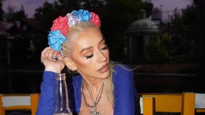 Christina Aguilera disfruta de Xochimilco: ¿cuánto cuesta un tour en trajinera con mariachi y comida?