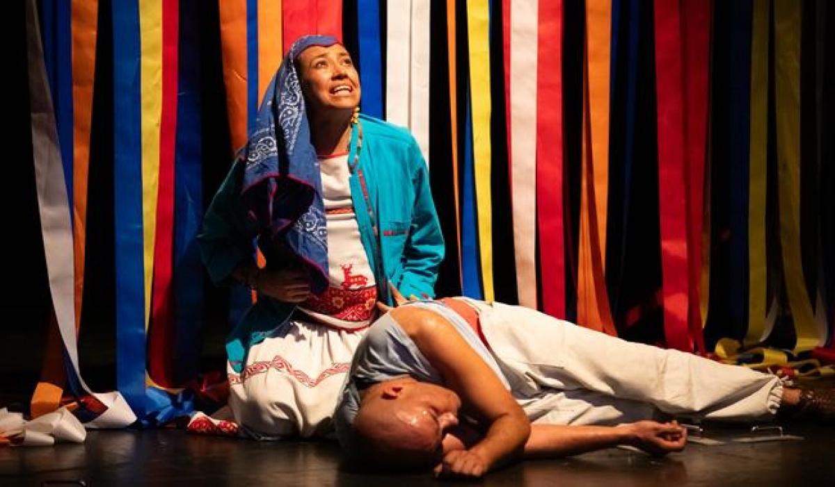 Nacahue: Ramón y Hortensia reinterpreta a Shakespeare con lenguas indígenas en el Teatro Orientación