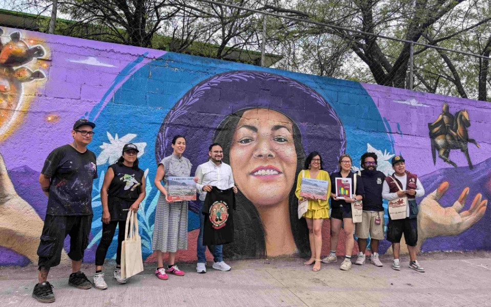 Muralistas de Iztapalapa llevan arte y hermandad a Escobedo, Nuevo León