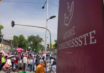 Gobierno propone reducción de edad de jubilación y desaparición de USICAMM en diálogo con CNTE