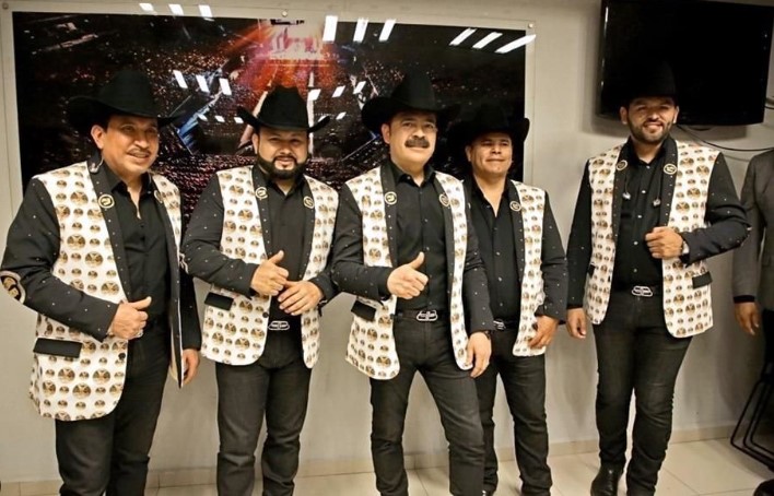 Multan con más de 700 mil pesos a Los Tucanes de Tijuana por interpretar narcocorridos en Chihuahua