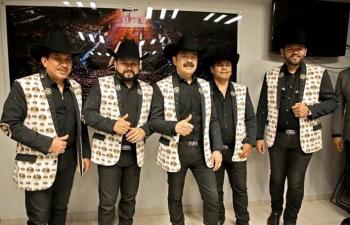 Multan con más de 700 mil pesos a Los Tucanes de Tijuana por interpretar narcocorridos en Chihuahua
