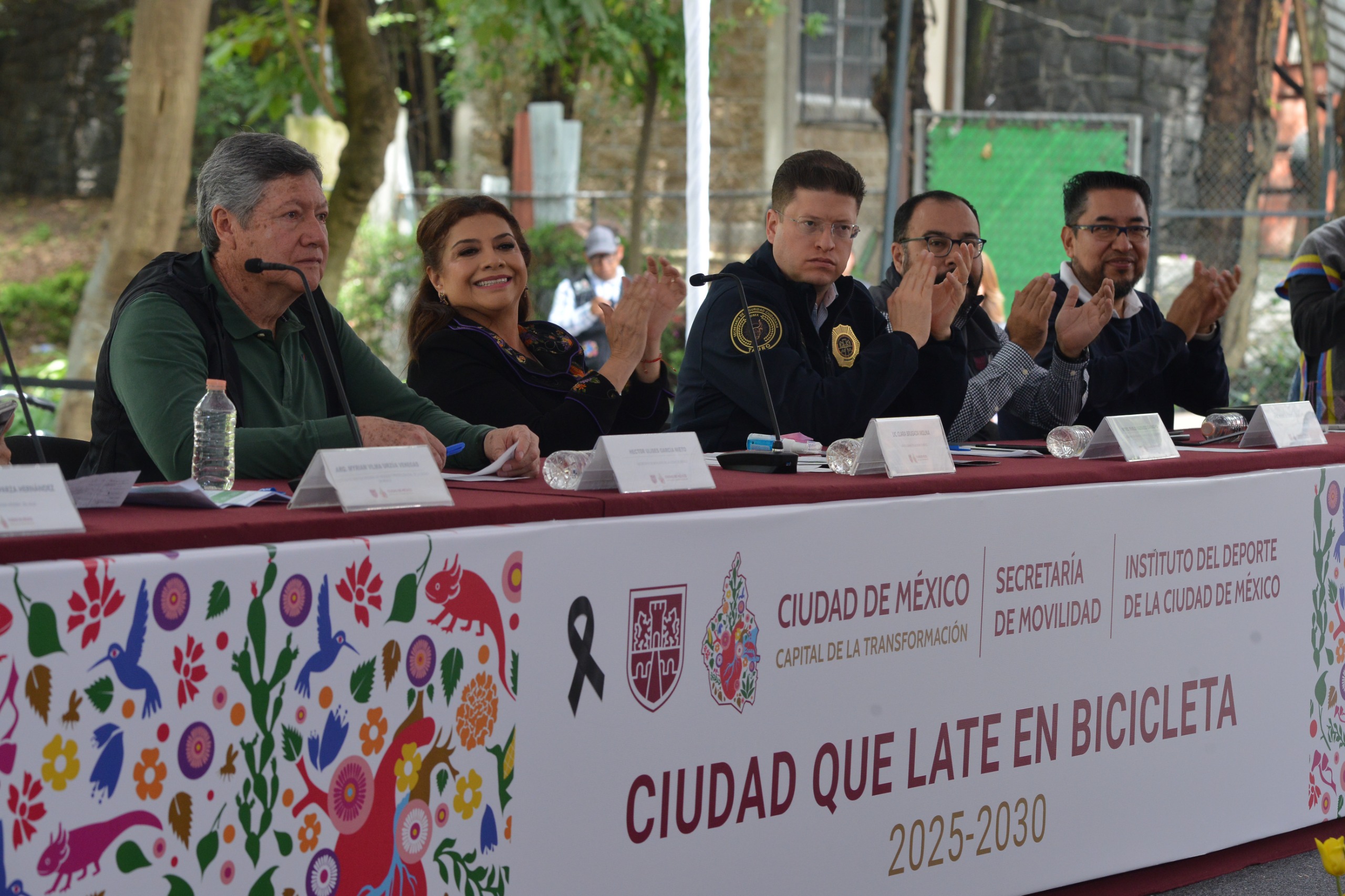 Clara Brugada lanza Plan Ciclista 2025-2030 con 300 km nuevos de ciclovías y 50 biciestacionamientos