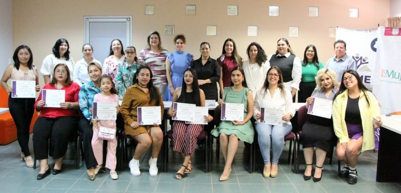 Clausuran primera generación de la Escuela de Fortalecimiento para Mujeres Emprendedoras en BCS