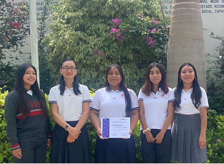 Google.org respalda programa 'Conectadas Sureste' para empoderar a adolescentes en Oaxaca