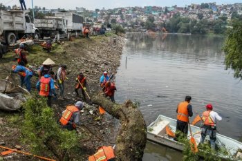 Gobernadora Delfina Gómez lidera limpieza histórica en Presa Los Cuartos; retiran 10 toneladas de basura