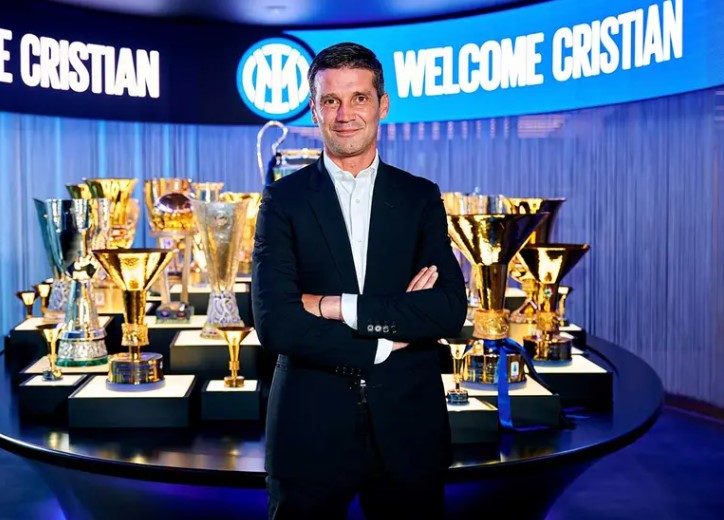 Cristian Chivu es el nuevo entrenador del Inter de Milán tras salida de Inzaghi