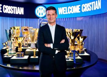 Cristian Chivu es el nuevo entrenador del Inter de Milán tras salida de Inzaghi