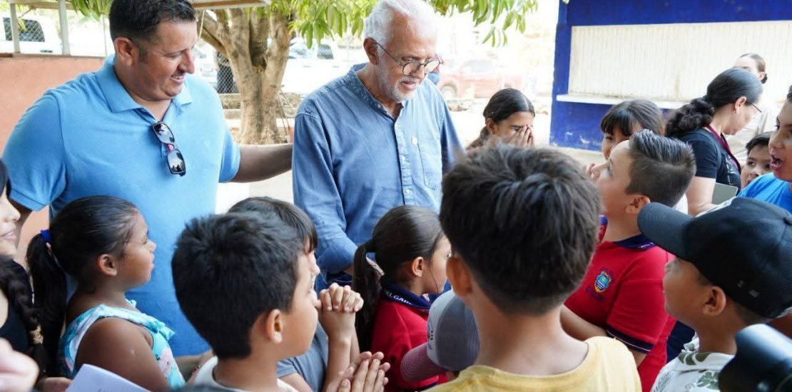 Gobernador de Nayarit supervisa obras educativas en gira por 6 planteles