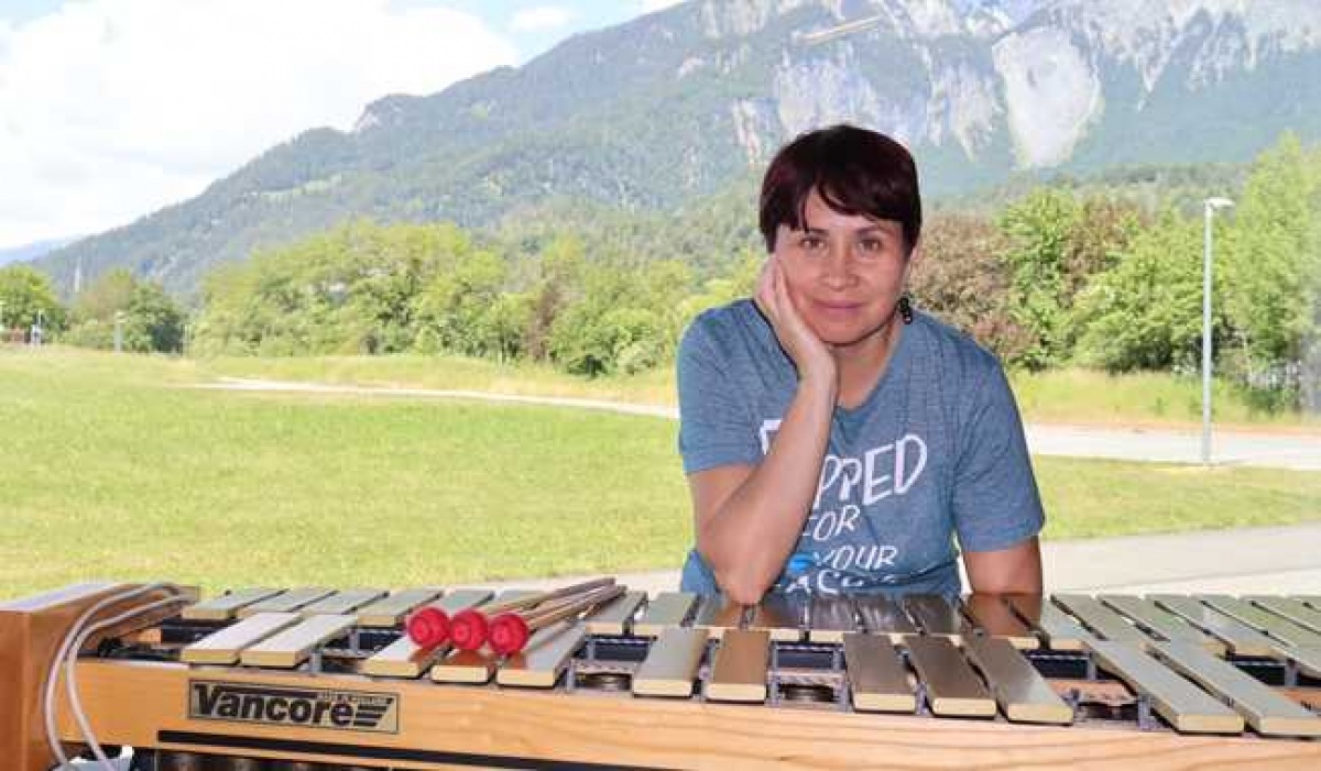 Tania Govea renueva la marimba tradicional con el proyecto