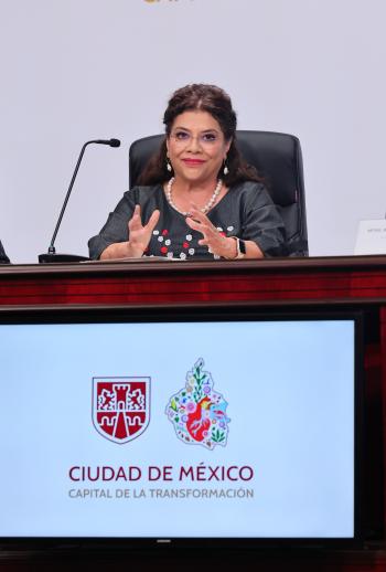 Clara Brugada propone arresto de 36 horas para franeleros que amenacen o cobren por estacionamiento