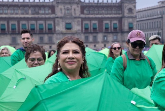 Clara Brugada llama a la paz mundial tras ataque a Irán y respalda postura de Claudia Sheinbaum