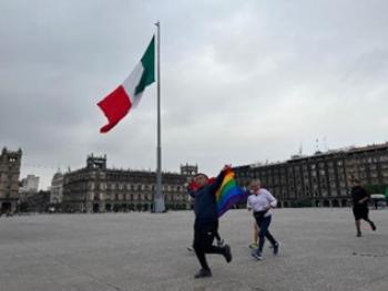 Instalan pista de atletismo en el Zócalo para promover deporte y salud en el Centro Histórico