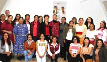 Traducen cartilla de derechos a lenguas indígenas para empoderar a mujeres