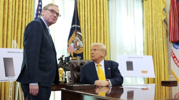 Casa Blanca confirma que continúan negociaciones comerciales con UE, Canadá y México