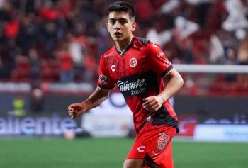 Gilberto Mora no puede jugar en Europa por restricciones de FIFA a menores de edad