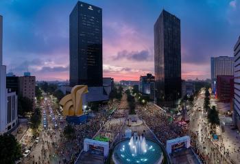 Medio Maratón CDMX 2025 rompe récord y celebra con más de 30 mil corredores