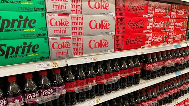 Coca-Cola evalúa reemplazar jarabe de maíz por azúcar de caña en EE.UU., generando debate económico