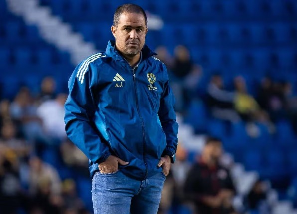 Derrota ante Toluca desata crisis en América y ausencia de Jardine en conferencia genera polémica