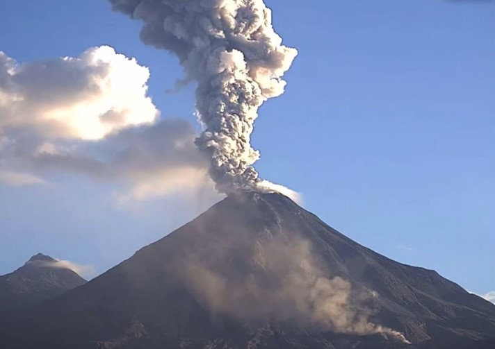 UPAEP lanzará el nanosatélite GXIBA-1 para monitoreo de volcanes en México