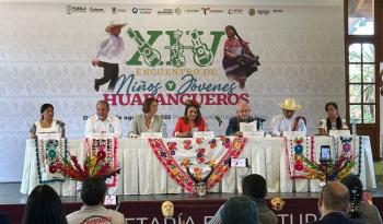 Niñas, niños y jóvenes huapangueros celebran la tradición viva en Atlapexco, Hidalgo