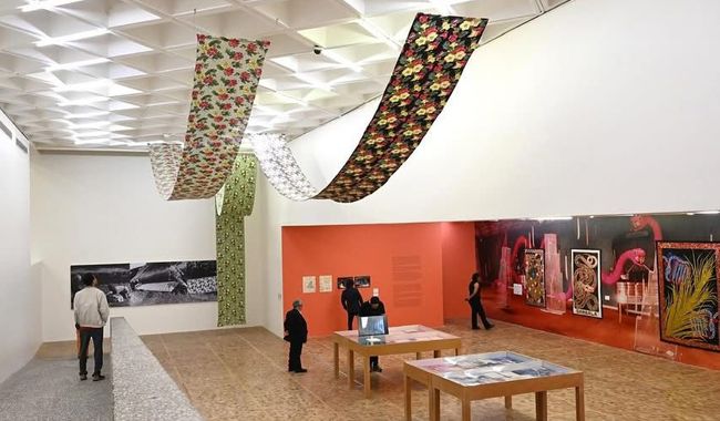 Museo Tamayo presenta retrospectiva de Tina Girouard con arte textil, performance y cocreación