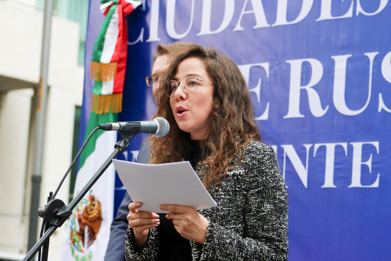 Ciudades rusas llegan a Reforma con exposición fotográfica de gran formato