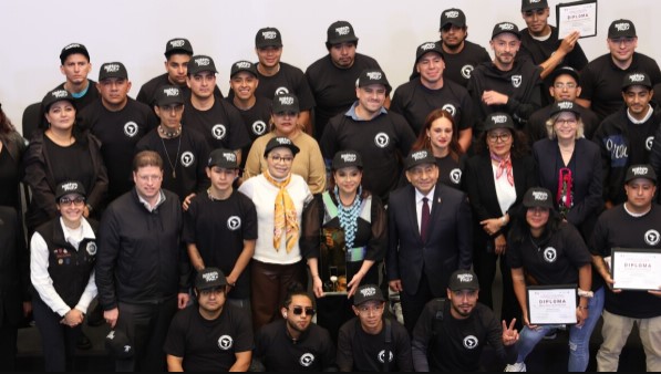 Reconecta con la Paz gradúa a 93 jóvenes en CDMX como parte de programa de reinserción