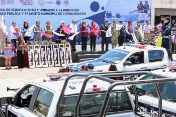 Gobernadora Delfina Gómez refuerza seguridad en Chimalhuacán con entrega de 20 patrullas y equipamiento