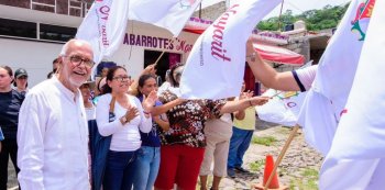 Navarro Quintero impulsa obras de infraestructura y educación en Tepic