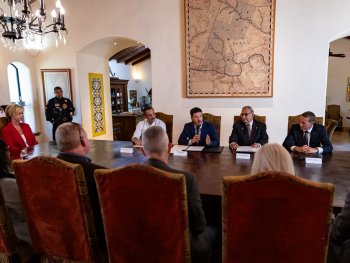 Firma Gobernador de Nuevo León Memorándum de Entendimiento con Laredo y Green Corridors para impulsar centros logísticos