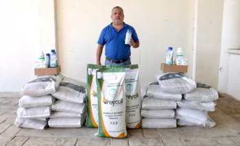 Gobierno de Oaxaca entrega insumos agrícolas a damnificados por huracán Erick