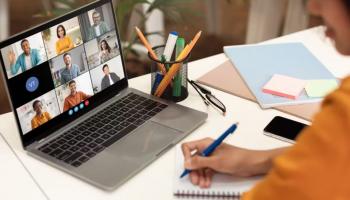 Juntas laborales invaden las horas más productivas y provocan jornadas fragmentadas