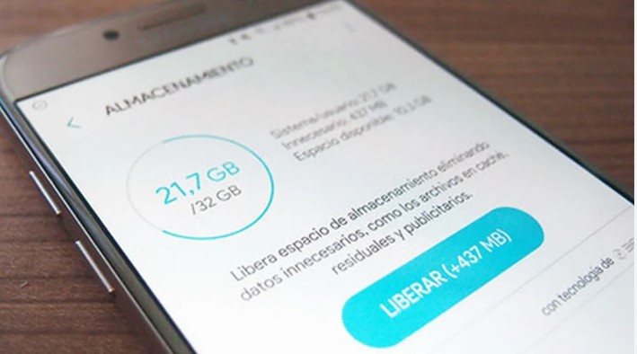 Cómo liberar espacio en tu móvil borrando archivos ocultos y caché