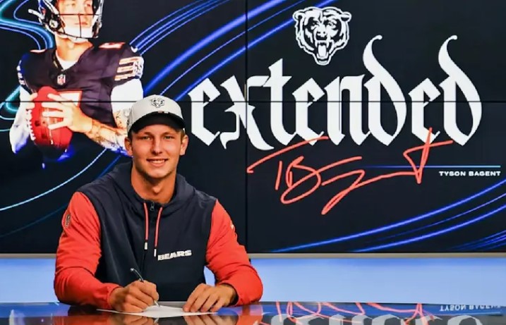 Tyson Bagent se emociona tras renovar con los Osos de Chicago por 16 mdd
