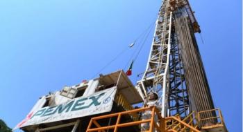 Sheinbaum fija tope de producción de Pemex en 1.8 millones de barriles diarios y apuesta por renovables