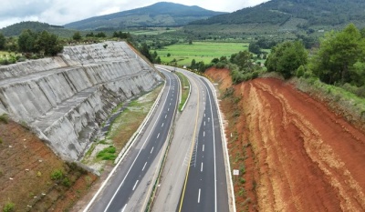 Autopista Pátzcuaro-Uruapan avanza 91% en su modernización a cuatro carriles