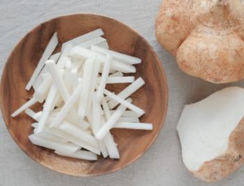 La jícama, un tubérculo prehispánico con 87% de agua y grandes beneficios nutricionales