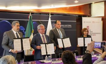 SECTEI recibe más de 21 mil volúmenes donados por el Tribunal Electoral para fortalecer la cultura democrática
