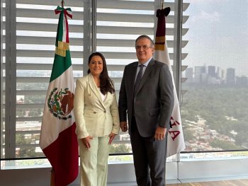 Gobernadora Tere Jiménez y Marcelo Ebrard analizan esquemas para impulsar sectores estratégicos de Aguascalientes