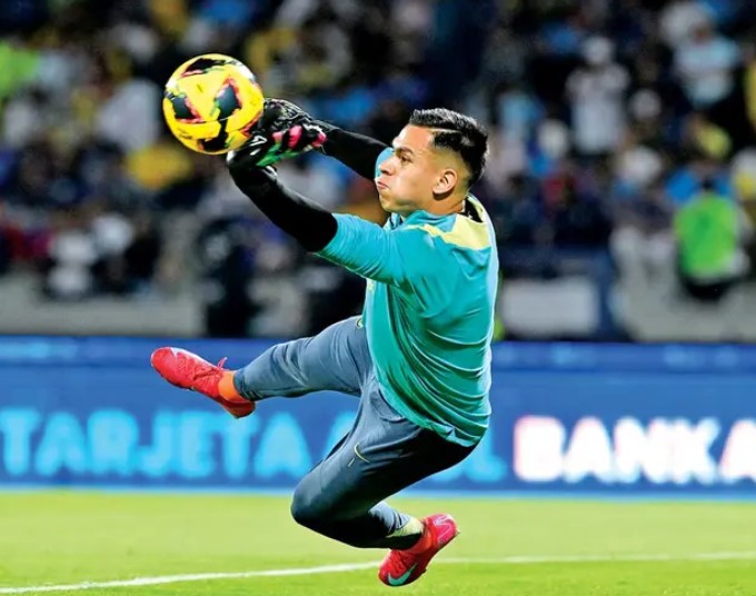 Luis Ángel Malagón reconoce presión y resiliencia en América