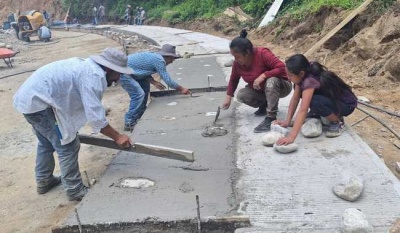 SICT e INPI concluirán 99 caminos artesanales en Guerrero y Oaxaca con inversión de 1,442 mdp