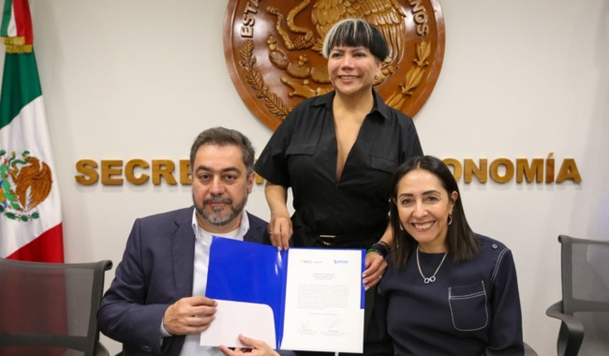 Secretaría de Economía y Danone firman convenio para impulsar igualdad de género en empresas